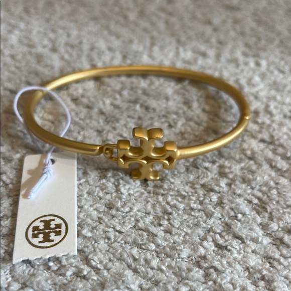 Tory Burch Jewelry - NWT Tory Burch Icon Hinged Cuff